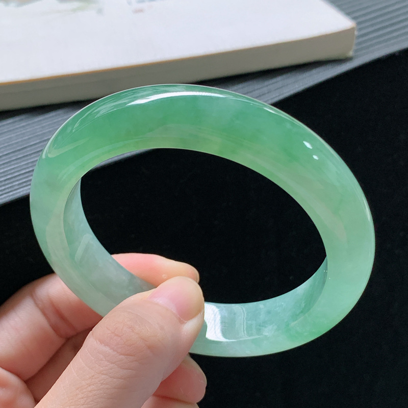 Jadeiet armband, Burmesische o - Lighting recensie en prijs