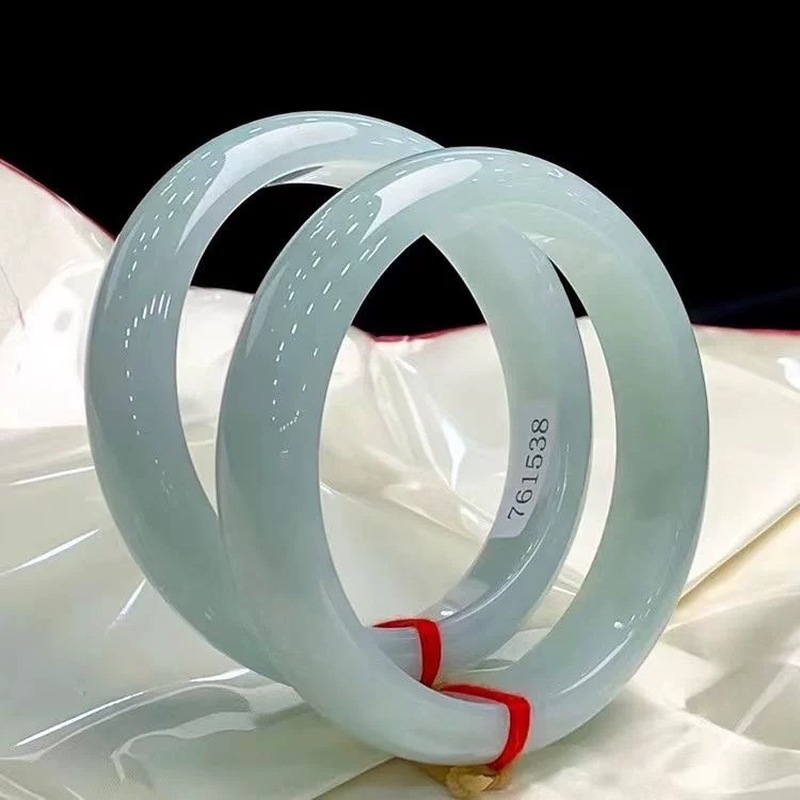 Oude Mijn Icy Birmese Armband, - Lighting recensie en prijs